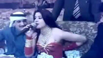 Kada Arapi časte pjevačice, novac je najmanji problem!? (VIDEO)