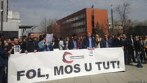 Protest novinara ispred Vlade Kosova