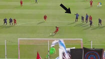 Pirlo pokazao svom golmanu gdje će protivnik pucati penal