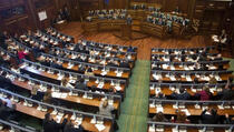 Skupština Kosova usvojila Deklaraciju o vrijednostima OVK (UŽIVO)