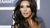 Muž na liječenju, Kim Kardashian u seksi donjem vešu (VIDEO)