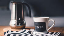 Novo istraživanje pokazuje šta efektivnije razbuđuje od kafe
