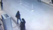 Trenutak kada je teorista aktivarao prsluk-bombu ispred crkve u Egiptu (VIDEO)