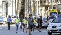 Vozilo uletjelo među pješake na glavnom šetalištu u Barceloni, 13 mrtvih