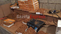 Prizren: Carinici zaplenili 470 bokseva cigareta i 400 kg duvana (FOTO)