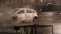 Haos u Švedskoj, napadi na civile, paljenje vozila (VIDEO)