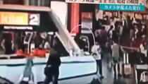 Dvije žene i otrov u lice: Objavljen snimak ubistva brata Kim Jong-una (VIDEO)