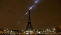 Nakon napada na džamiju u Kanadi: Ugašena svjetla na Eiffelovom tornju
