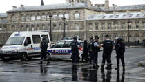 Osmero ozlijeđenih u napadu ispred džamije u Avignonu