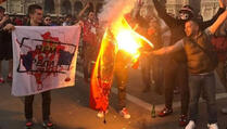 Srbi zapalili albansku zastavu, ojadili supermarket... (FOTO)