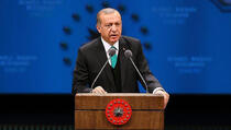 Erdogan: Doseljenici s Balkana nisu imigranti, već djeca Turske