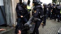 Referendum u Kataloniji: Specijalci na ulicama Barcelone, ima povrijeđenih