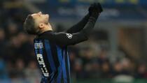 Icardi zagrijao cijelu Europu, pogodio prečku u četvrtoj sekundi susreta s Napolijem (VIDEO)