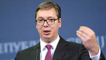 I dalje se vrti Vučićev 'politički ringišpil'