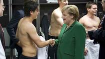 Ozilova odluka "posvađala" Njemačku, oglasila se i Angela Merkel, traže se ostavke