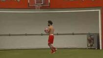 Mohamed Salah kao košarkaš: Velemajstore, drži se fudbala (VIDEO)