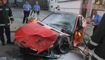 Teška saobraćajna nesreća kod Uroševca, jedna osoba poginula, tri teško povređene! [FOTO] 