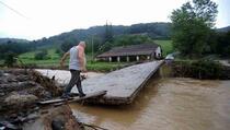 Potresne slike iz Srbije: Vanredno stanje u 10 opština (FOTO/VIDEO)