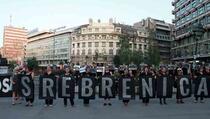 Žene u crnom: Srbija da prizna genocid u Srebrenici (VIDEO)