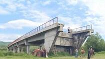 Arhitektonsko “čudo” u komšiluku: Most na koji se penje merdevinama (VIDEO)
