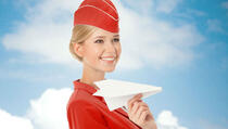 Znate li što stjuardese prvo primijete na vama kada uđete u avion?