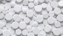 Aspirin dnevno šteti starijima, a evo i zašto
