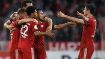 Bayern zabio četiri gola s igračem manje, a ukupno pet da spriječi senzaciju