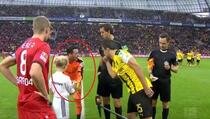 Jeste li primijetili ritual golmana Borussije prije svake utakmice? (VIDEO)