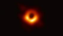 Najpoznatija crna rupa dobila ime koje joj u potpunosti odgovara (VIDEO)