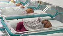 Ismaili: Pad nataliteta na Kosovu, ove godine rođeno 700 beba manje