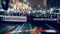 Hiljade ljudi na protestima protiv Vučića u Beogradu: Živimo u zemlji koja liči na stadion (VIDEO)