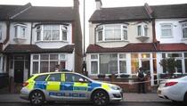 STRAVA U LONDONU: Trudnica na smrt izbodena nožem, bebi se bore za život
