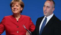 Angela Merkel pokušava da "oživi" pregovore o Kosovu