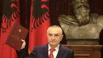 Parlament smijenio predsjednika Albanije, ali on još neće odstupiti s funkcije