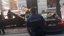Beograd: Automobilima uletili u ljetnu baštu, ima povrijeđenih, među njima i dijete