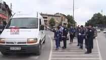 Prizren: "Mali policajci" dijelili letke o sigurnosti pješaka u saobraćaju (VIDEO)
