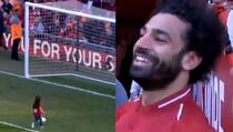 Snimak koji će osvojiti vaša srca: Salahova kćerkica i Liverpoolov kop