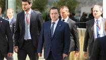 Koha ditore: "Kofer diplomatija" Srbije