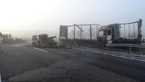 Kamionom iz Srbije se zabio u vozila, sedam poginulih (VIDEO)