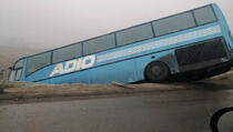 Autobus “Adio tursa” sinoć sleteo s puta, nema povređenih
