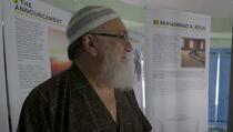 Jedini musliman na otoku: Imam koji klanja potpuno sam (Video)
