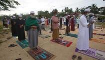 Pogledajte kako su muslimani širom svijeta dočekali Ramazanski bajram za vrijeme koronavirusa