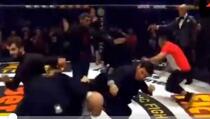 MMA borci se potukli tokom intervjua