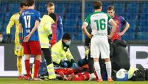Fudbaler Basela povrijedio vrat nakon intervencije glavom, prebačen u bolnicu
