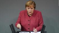 Merkel ovakvu niko nije vidio: Na ivici suza preklinjala, "lupala šakom" od stol