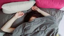 Devet razloga zašto je bolje i zdravije spavati u hladnoj sobi