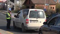 Kontrolni punktovi policije na ulazu i izlazu iz Prištine