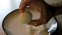 Pogledajte najlakši način za savršeno guljenje kuhanih jaja