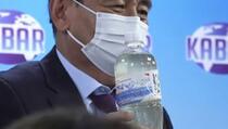 Ministar iz Kirgistana popio pripravak od otrovne biljke, kaže lijek za koronavirus