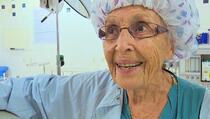 Najstarija medicinska sestra otišla u penziju, pacijentima pomagala više od sedam decenija